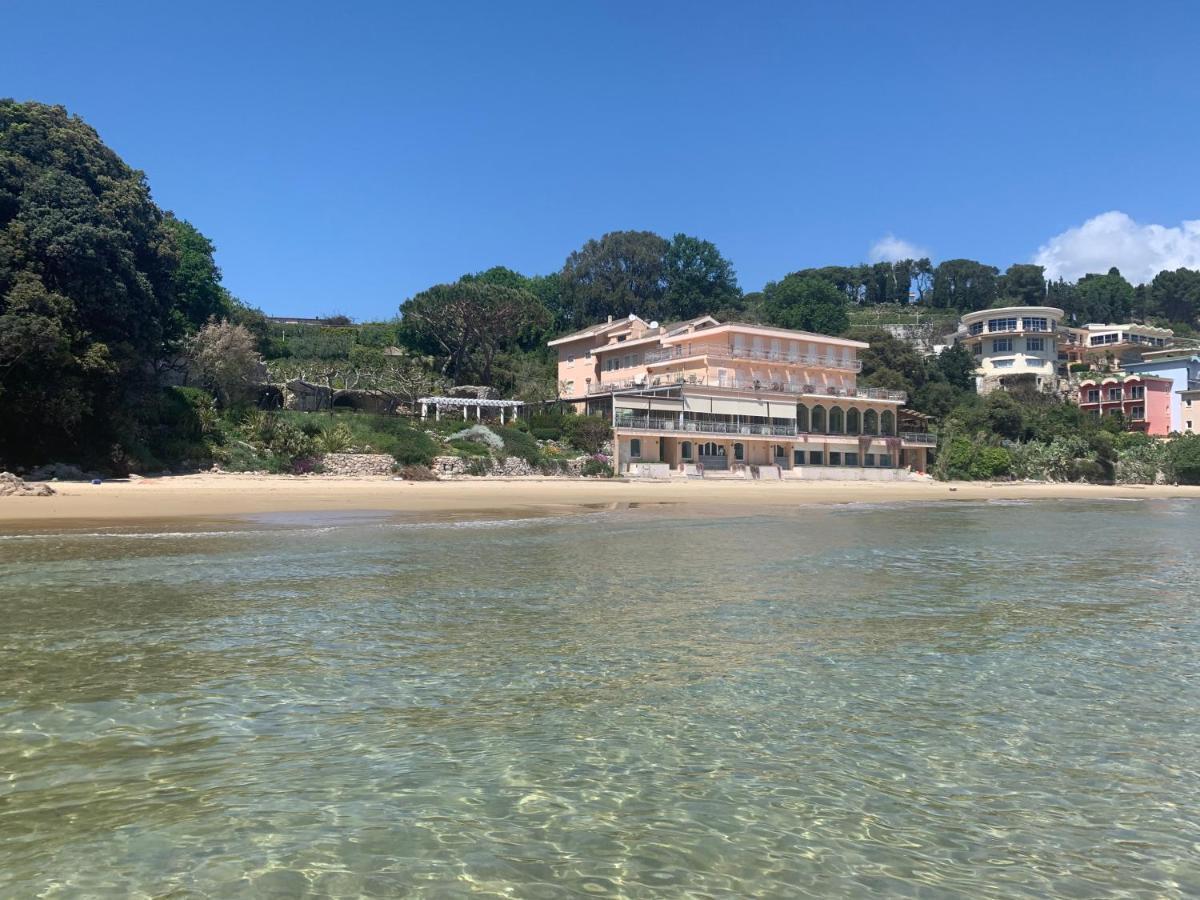 Villa Michela Tra Cielo E Mare Gaeta Exteriör bild